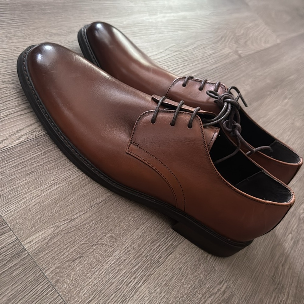 Express Brown Leather Oxfords Sleek Design Size 12